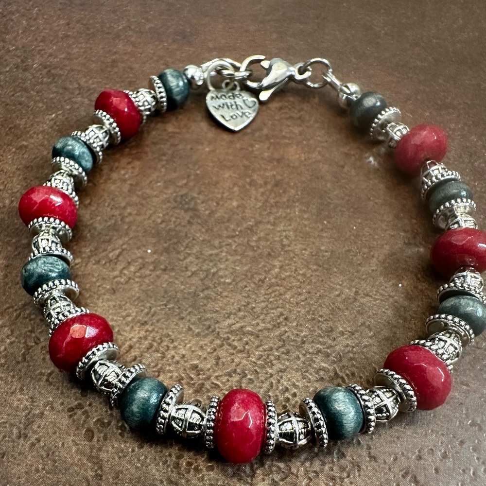 Elegant Red and Silver Beaded Bracelet